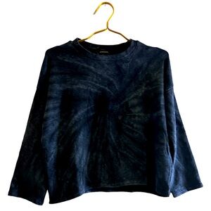 NWT Olivaceous tie dye cropped sweat shirt women’s size small